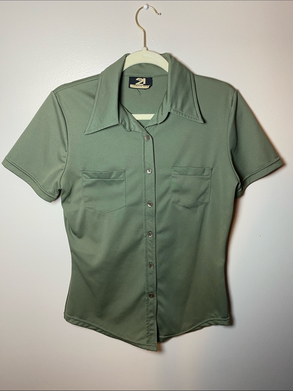 Forever 21 Y2K Olive Green Short-Sleeve Button-Up Shirt Small